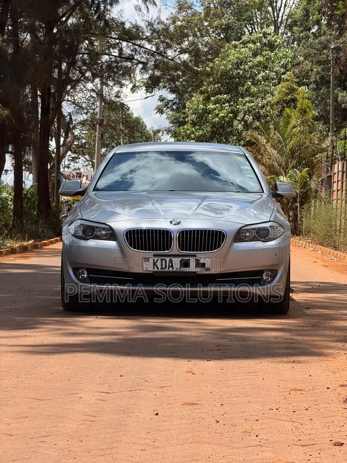 BMW 523i 2011 Silver