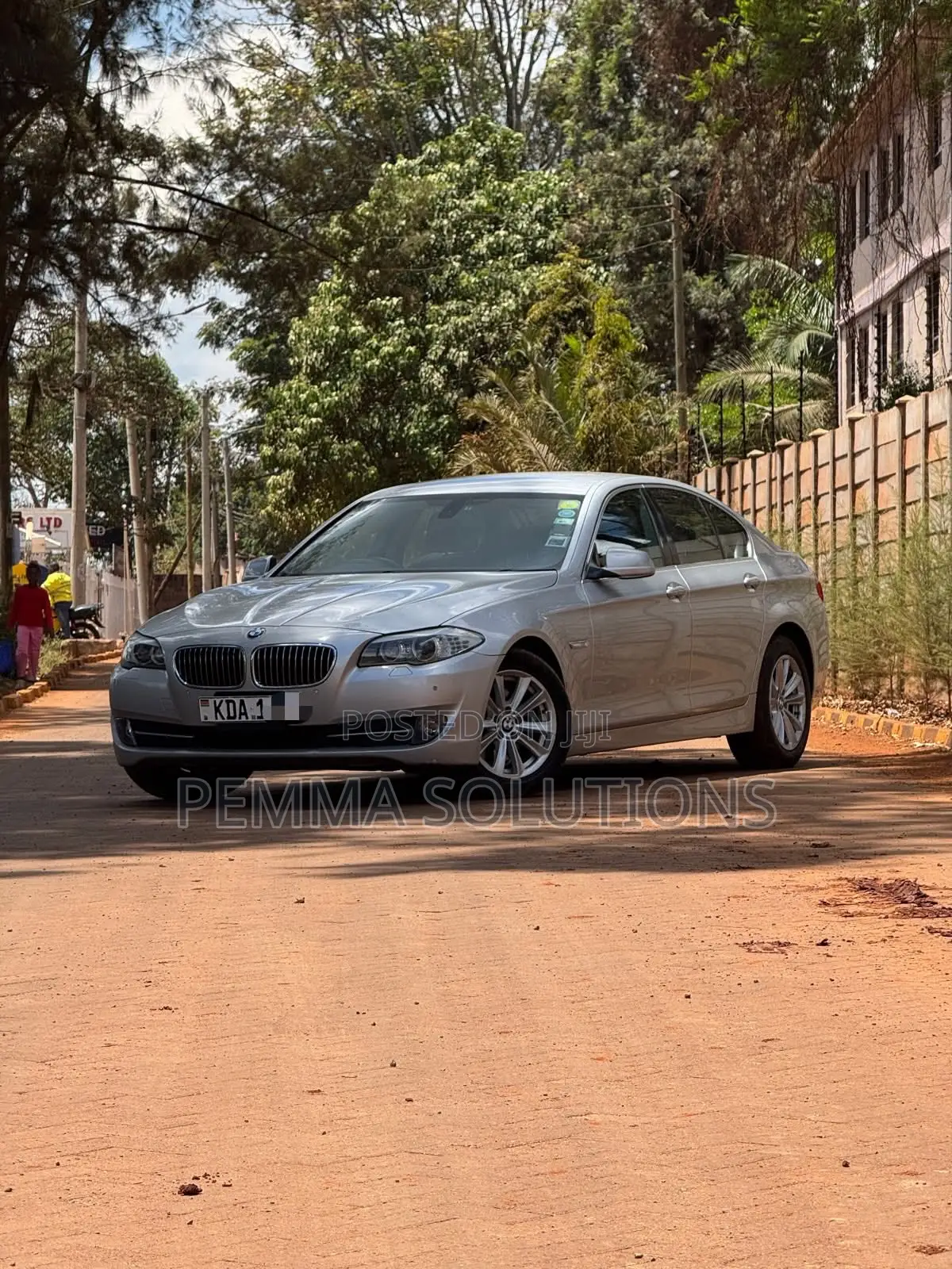 BMW 523i 2011 Silver