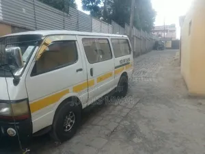Toyota HiAce 2008 White