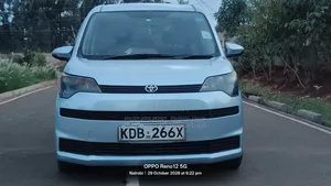 Toyota Spade 2014 Blue