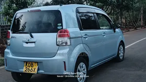 Toyota Spade 2014 Blue
