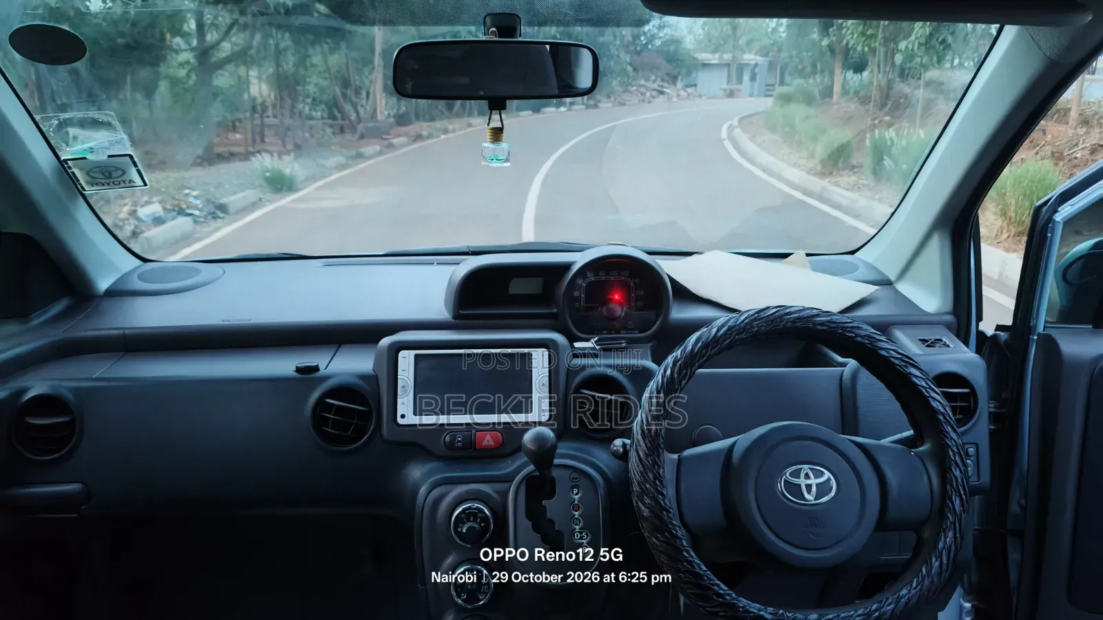Toyota Spade 2014 Blue