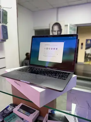 Laptop Apple MacBook Pro 2023 M2 Pro 8GB Apple M2 SSD 256GB