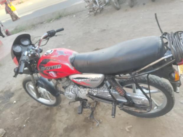Bajaj Boxer 125 2019 Red