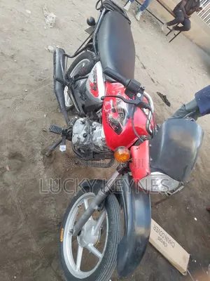 Bajaj Boxer 125 2019 Red