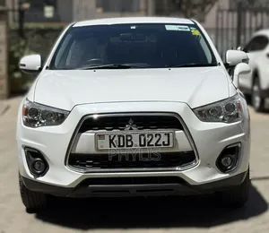 Mitsubishi RVR 2013 White