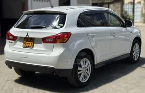 Mitsubishi RVR 2013 White