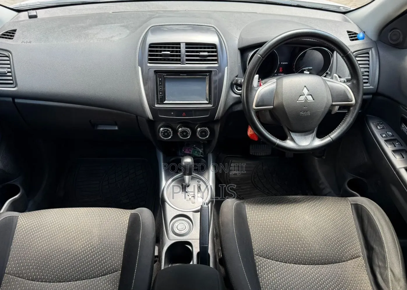 Mitsubishi RVR 2013 White