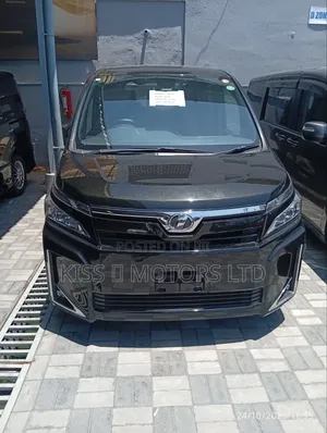 Toyota Noah 2025