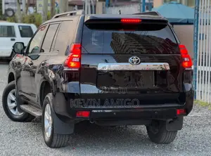 Toyota Land Cruiser Prado 2022