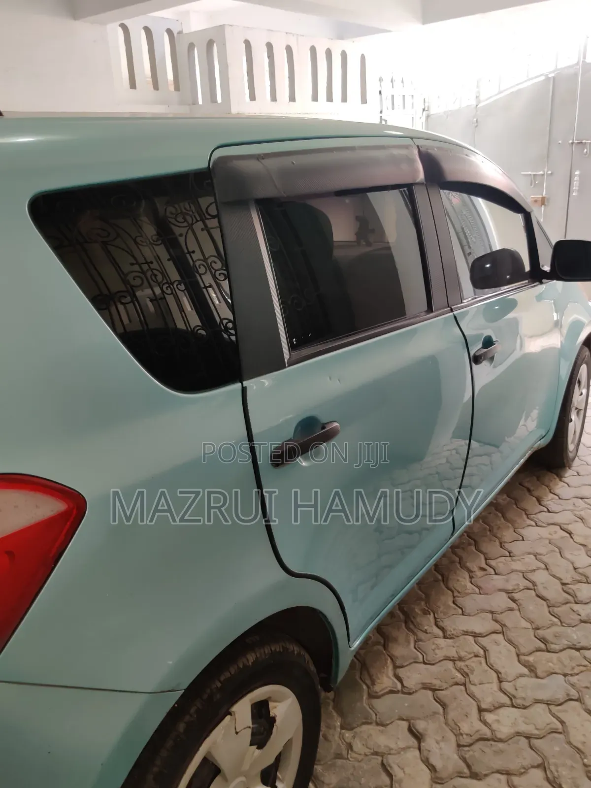 Toyota Ractis 2006 Blue