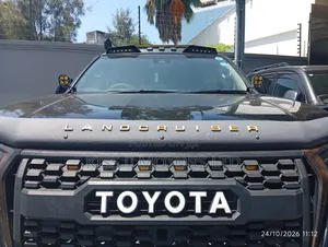 Toyota Land Cruiser 79 Series 2023 Black