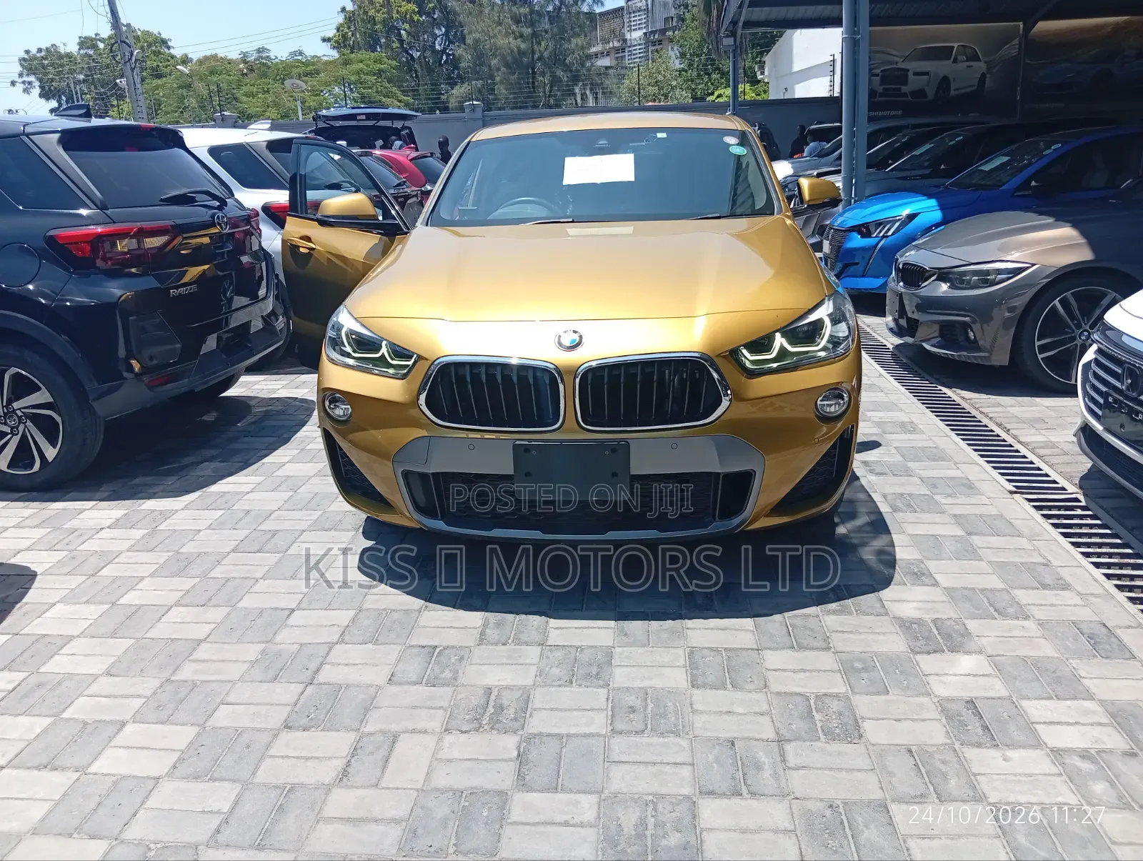 BMW X2 2025 Gold