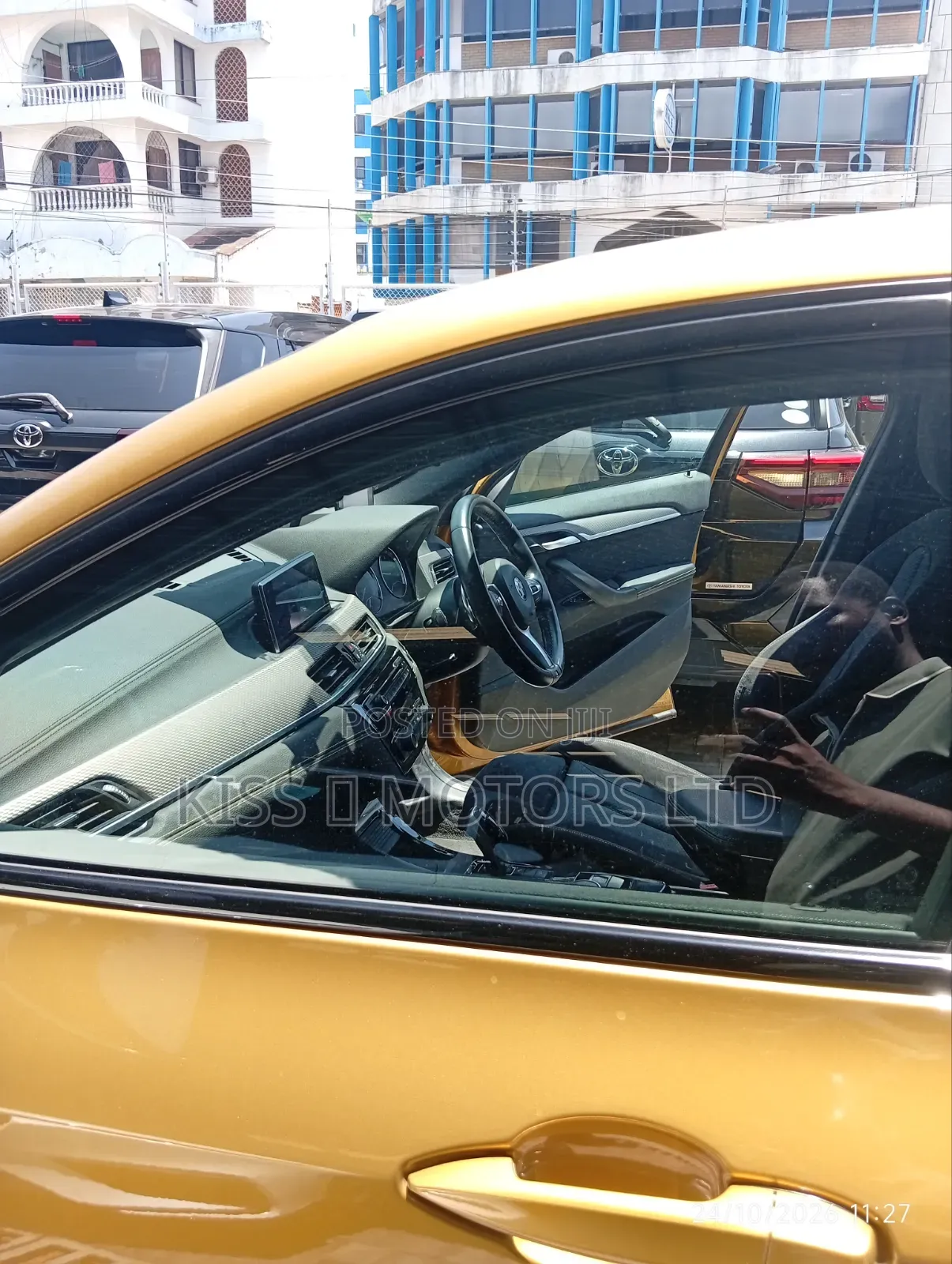 BMW X2 2025 Gold