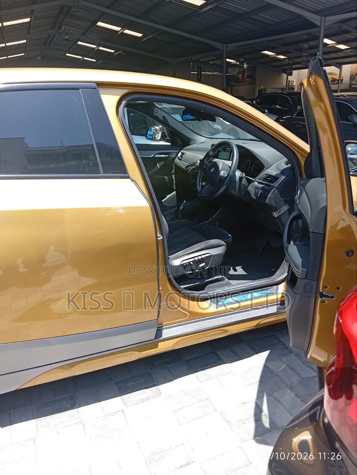 BMW X2 2025 Gold