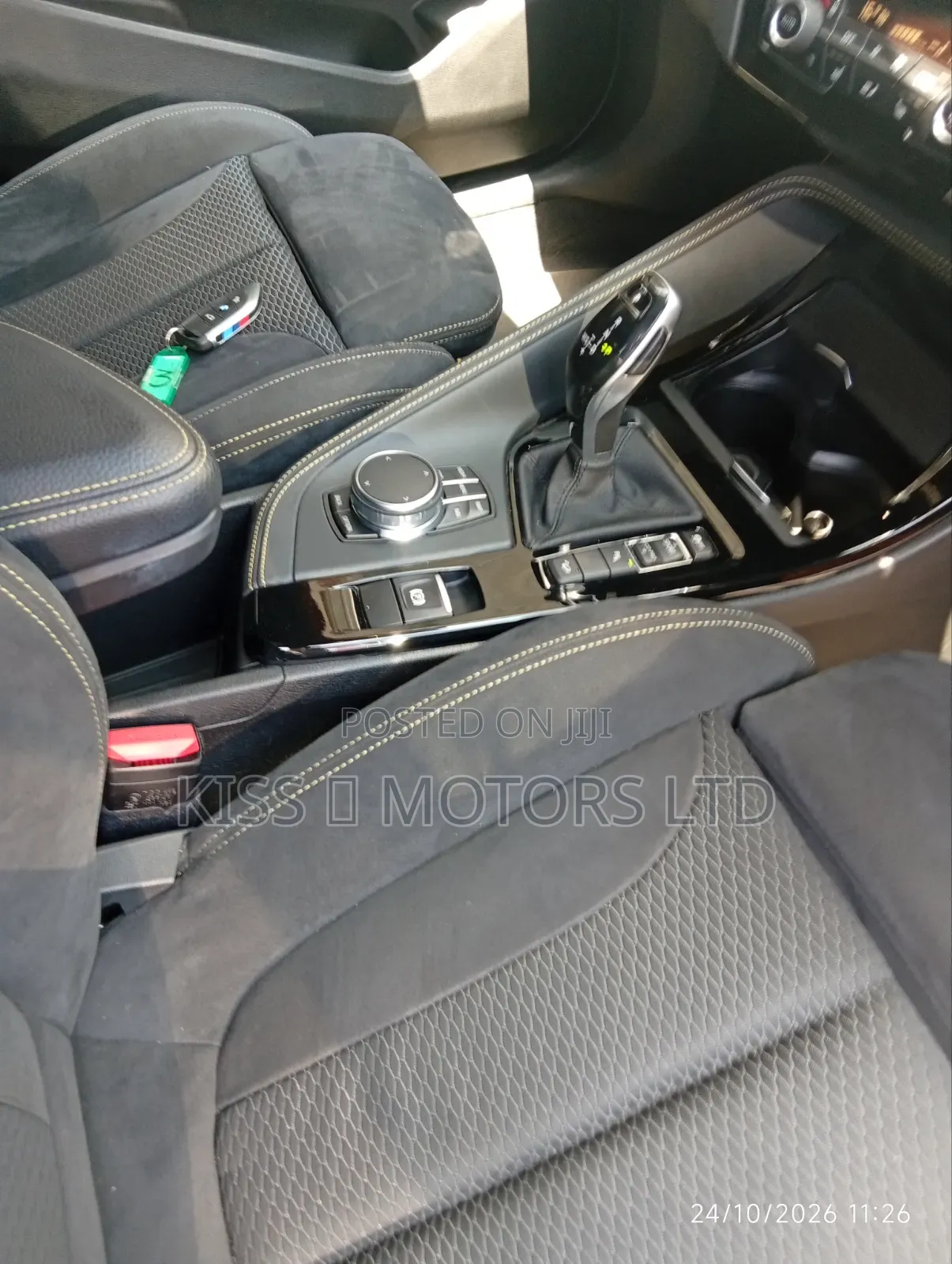 BMW X2 2025 Gold