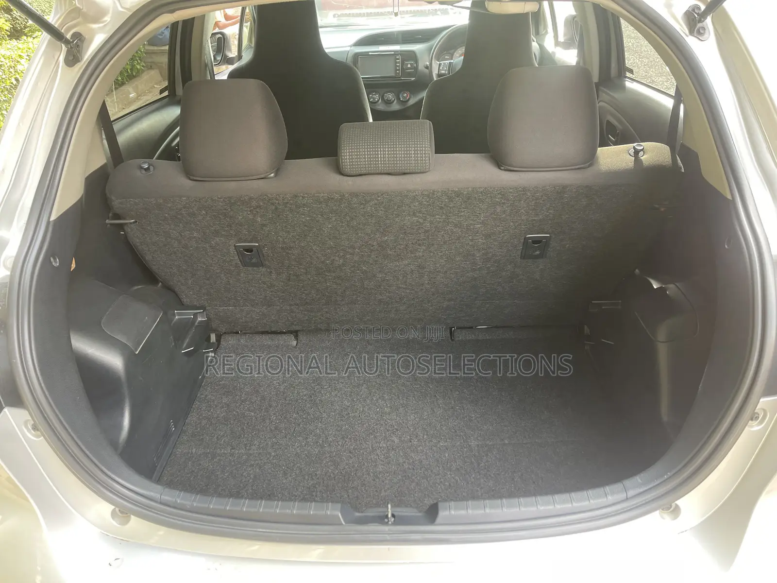 Toyota Vitz 2019 Gray