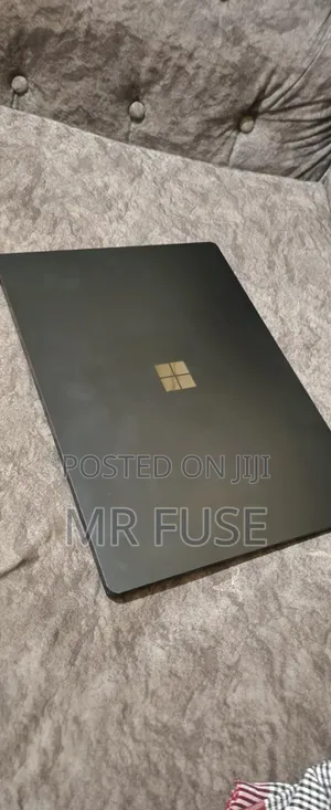 New Laptop Microsoft Surface Laptop 3 8GB AMD Ryzen 5 SSD 256GB