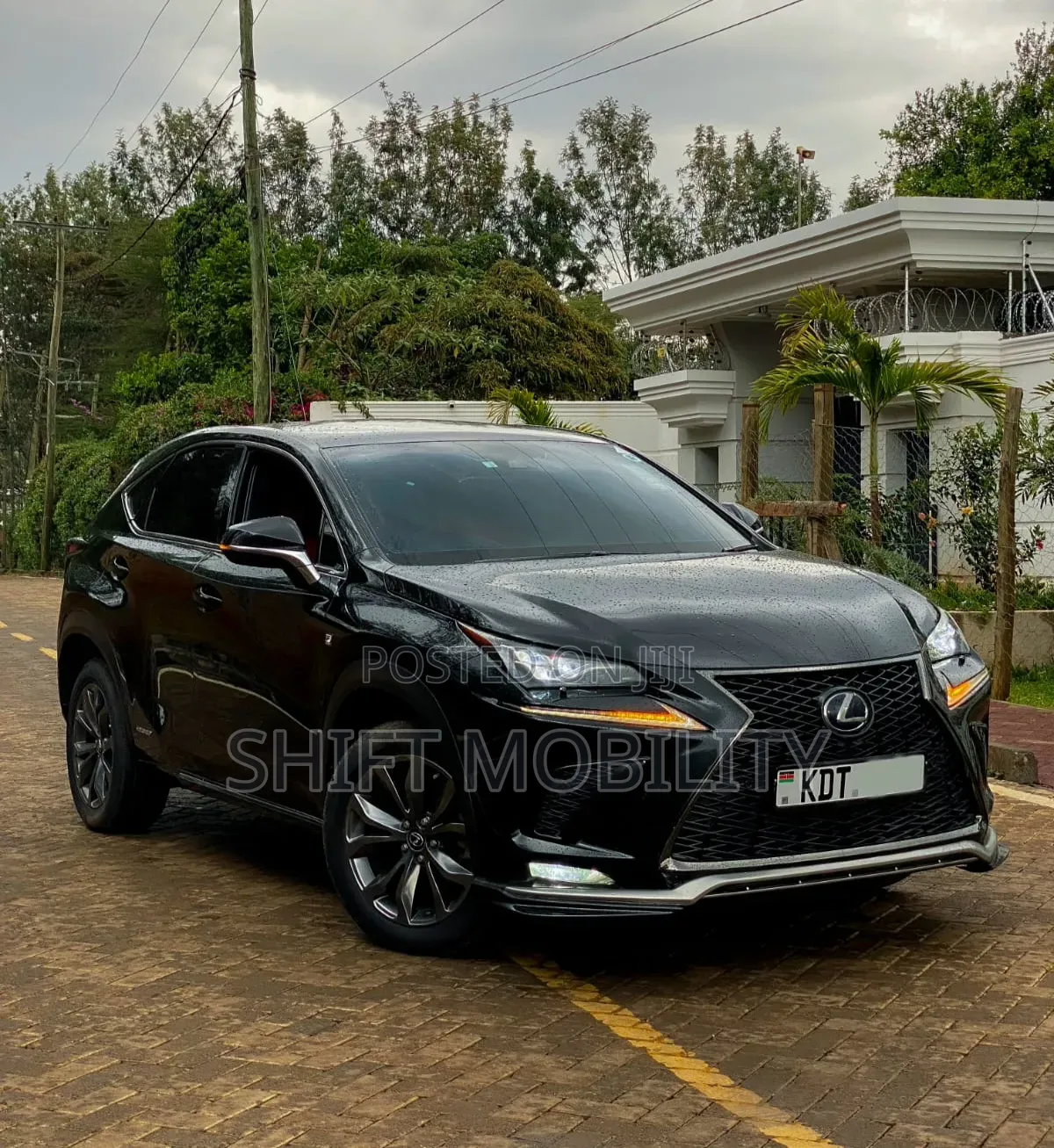 Lexus NX 300h AWD 2018 Black