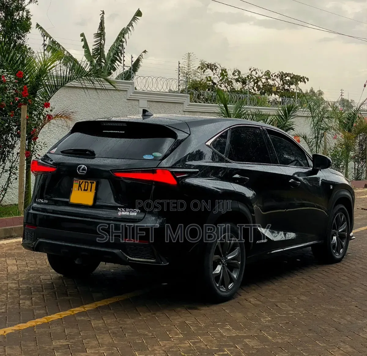 Lexus NX 300h AWD 2018 Black
