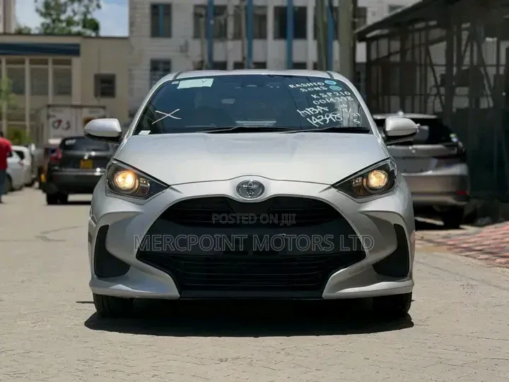 Toyota Yaris 2020 Teal