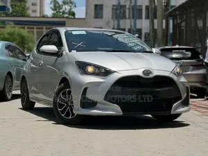 Toyota Yaris 2020 Teal