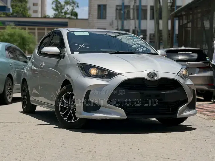 Toyota Yaris 2020 Teal