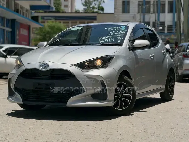 Toyota Yaris 2020 Teal