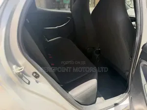 Toyota Yaris 2020 Teal