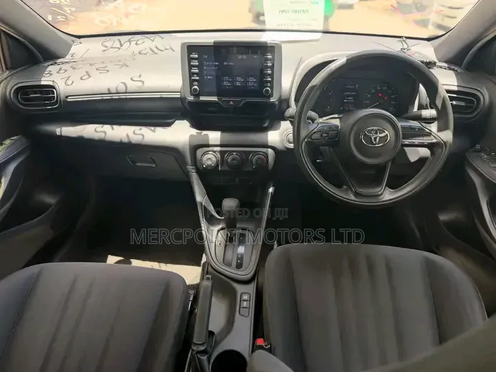 Toyota Yaris 2020 Teal