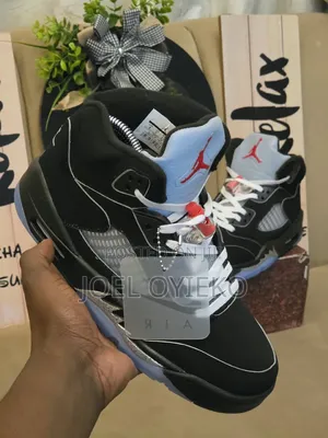 Jordan 5 Sneakers