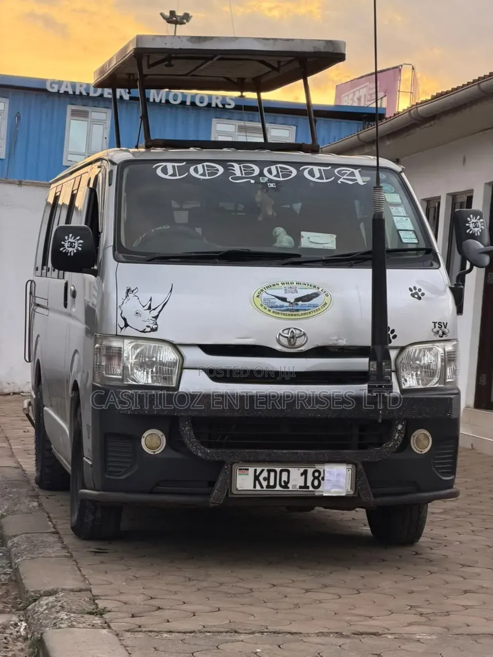 Toyota HiAce 2017 Silver