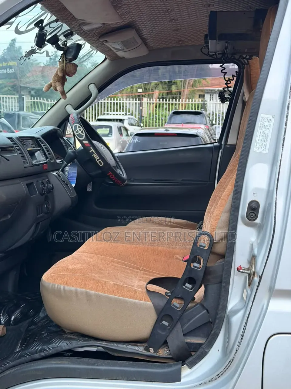 Toyota HiAce 2017 Silver