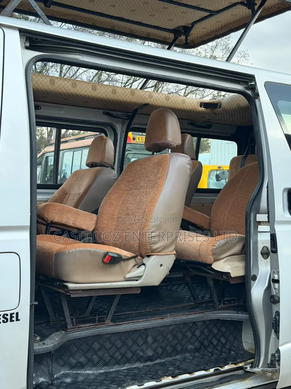 Toyota HiAce 2017 Silver