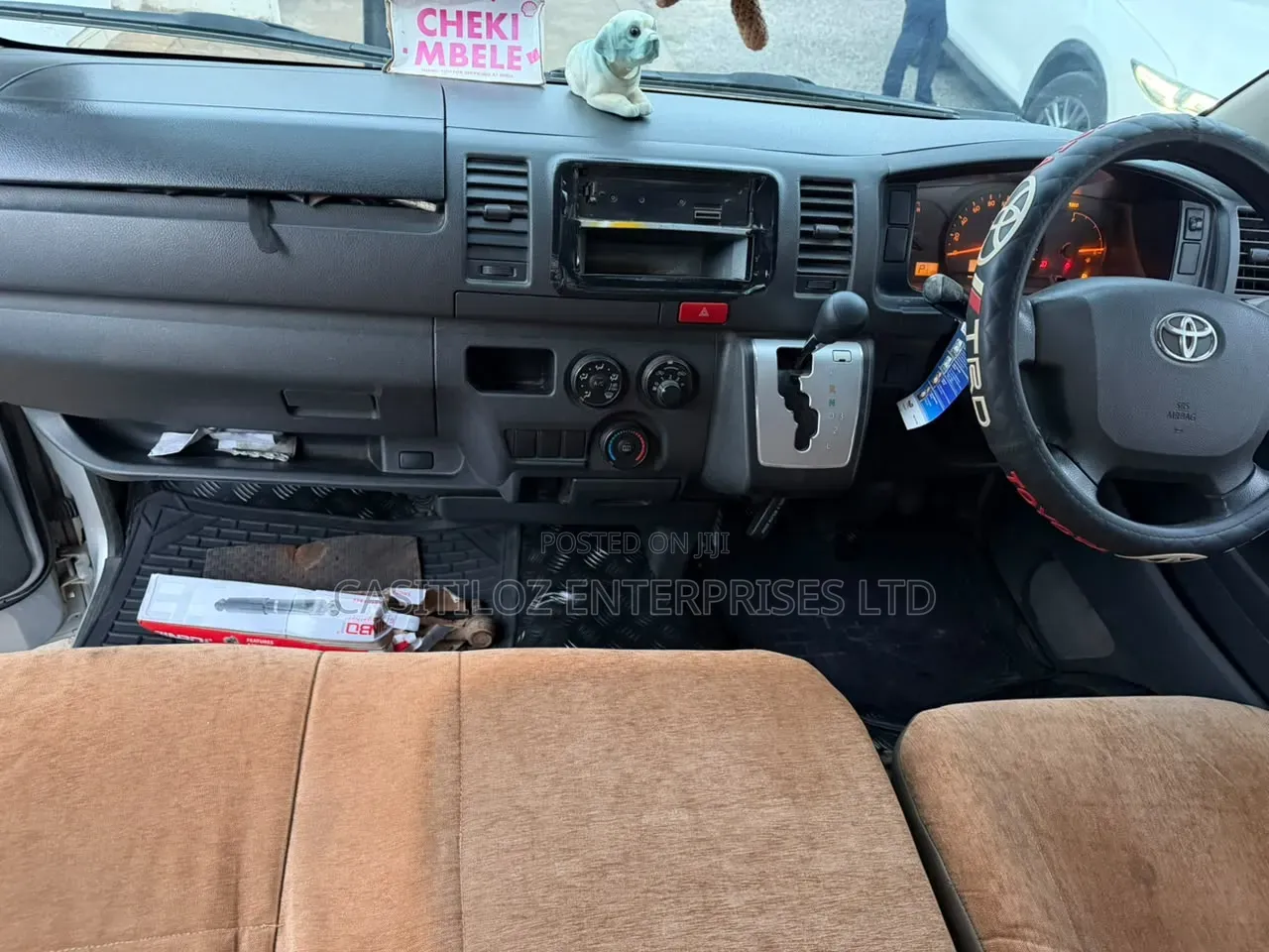 Toyota HiAce 2017 Silver