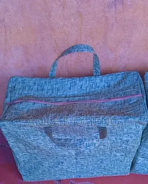 Luggage and Travelling Bags