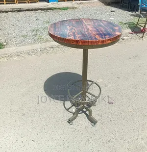 Wooden High Bar Round Table 
