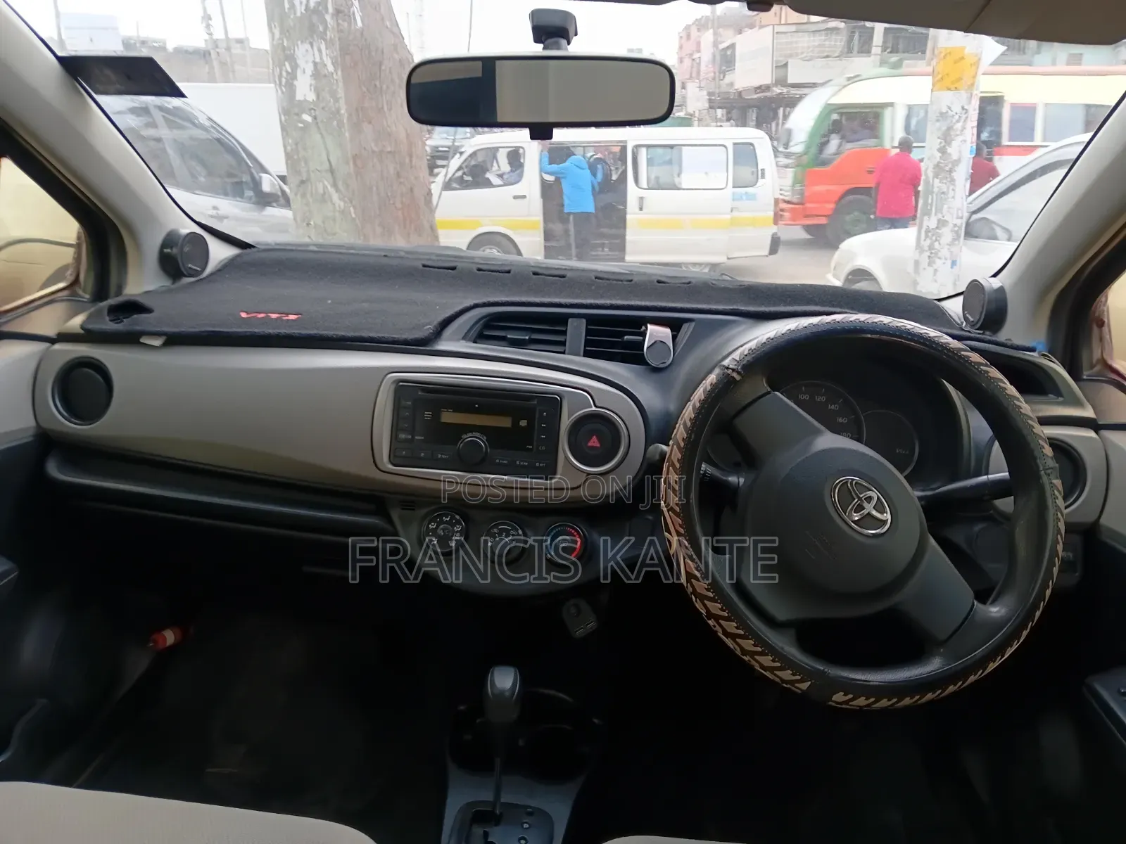Toyota Vitz 2009 Black