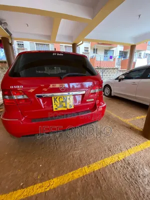 Mercedes-Benz B-Class 2010 Red