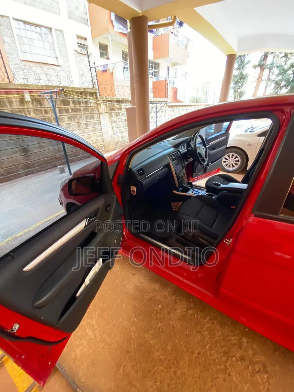 Mercedes-Benz B-Class 2010 Red