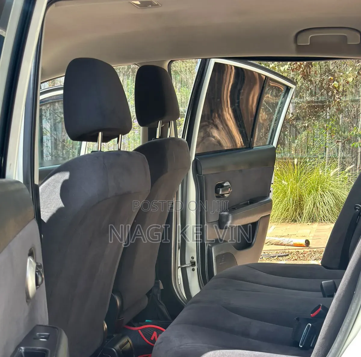 Nissan Tiida 2011 White