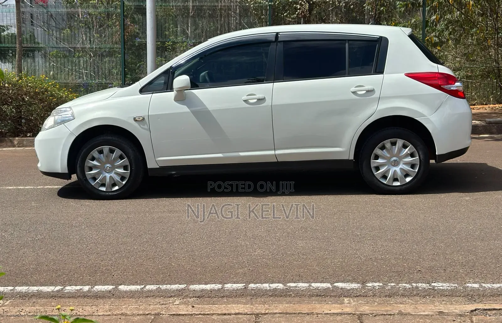 Nissan Tiida 2011 White