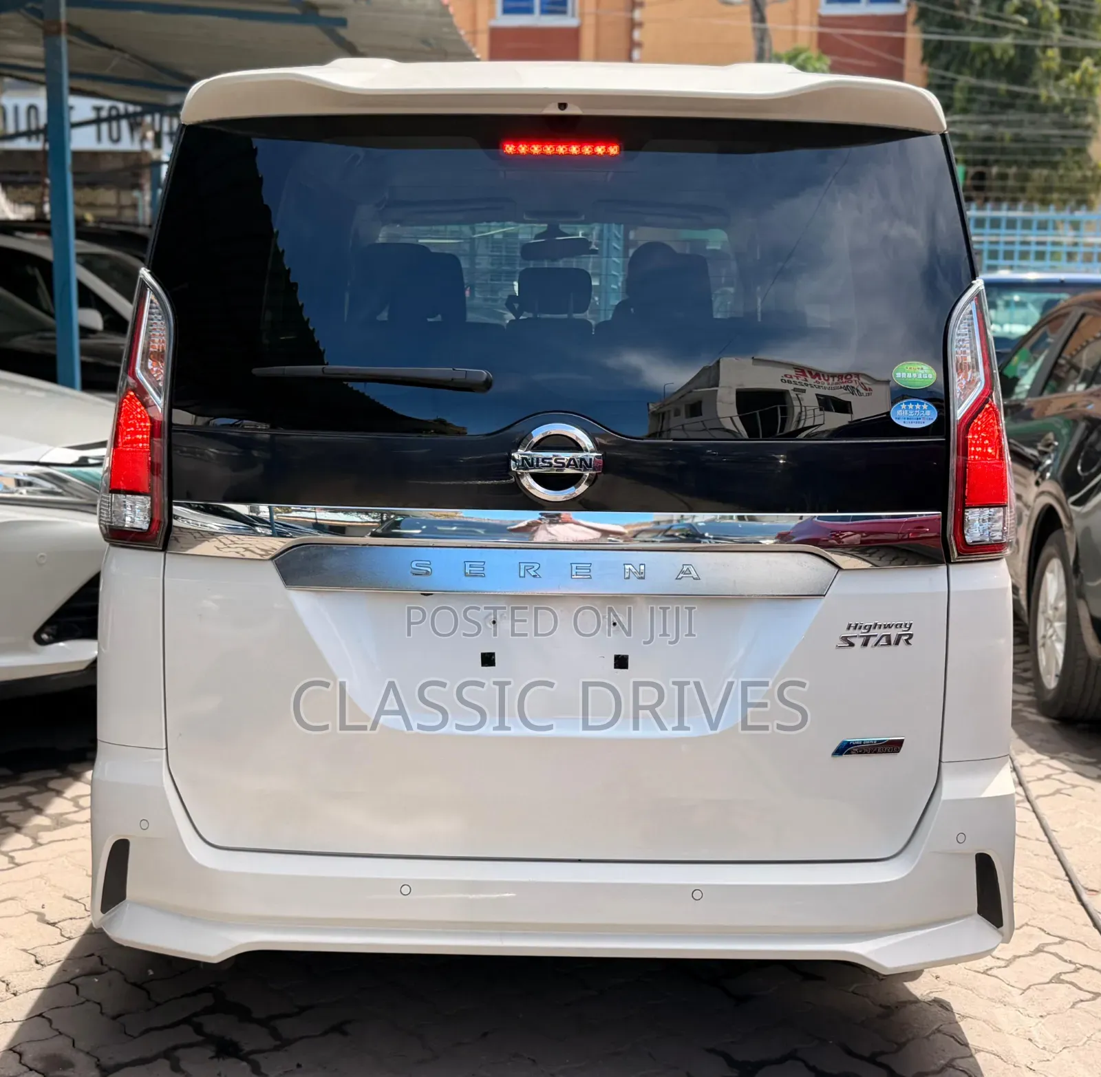 Nissan Serena 2019 White