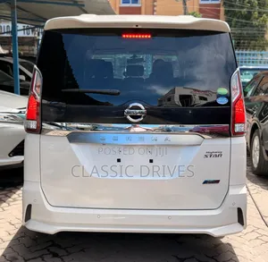 Nissan Serena 2019 White