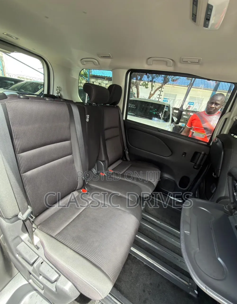 Nissan Serena 2019 White