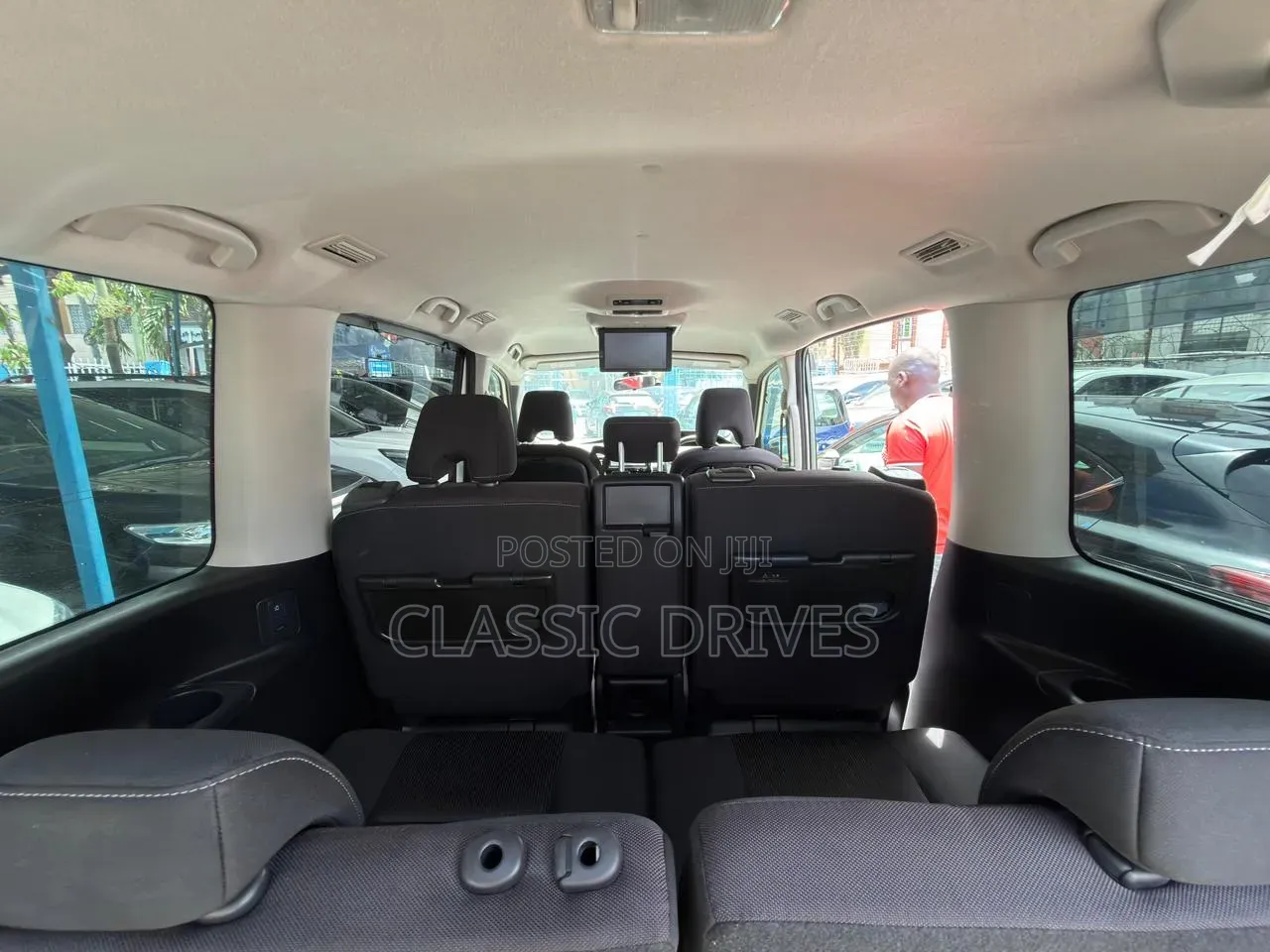 Nissan Serena 2019 White