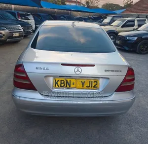 Mercedes-Benz E200 2005 Silver