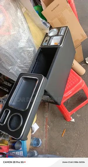 Noah/Voxy Centre Console Internal Storage Compartment With Sliding Lid
