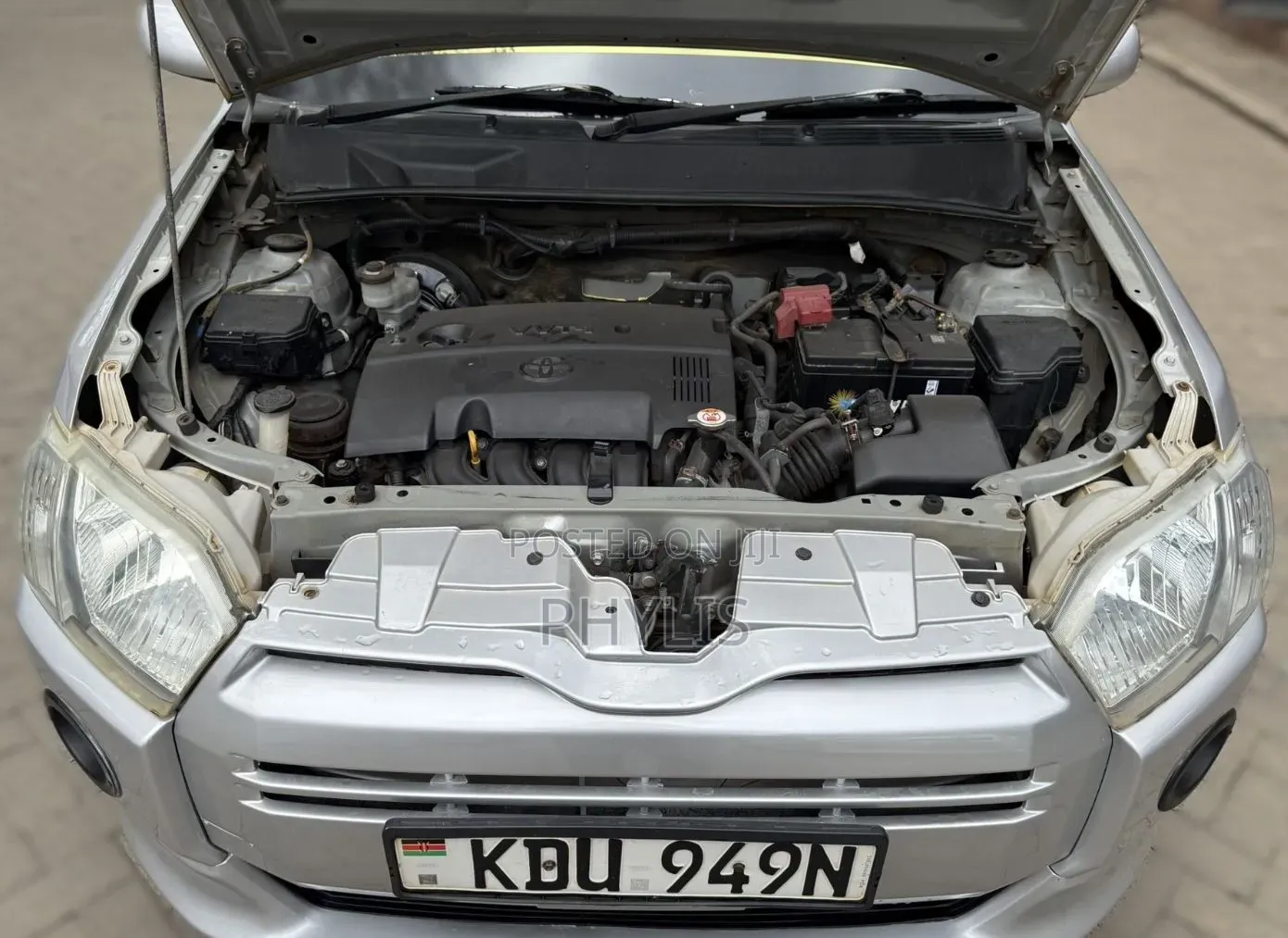 Toyota Succeed 2018 Silver