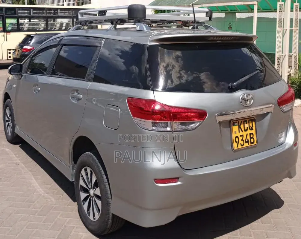 Toyota Wish 2010